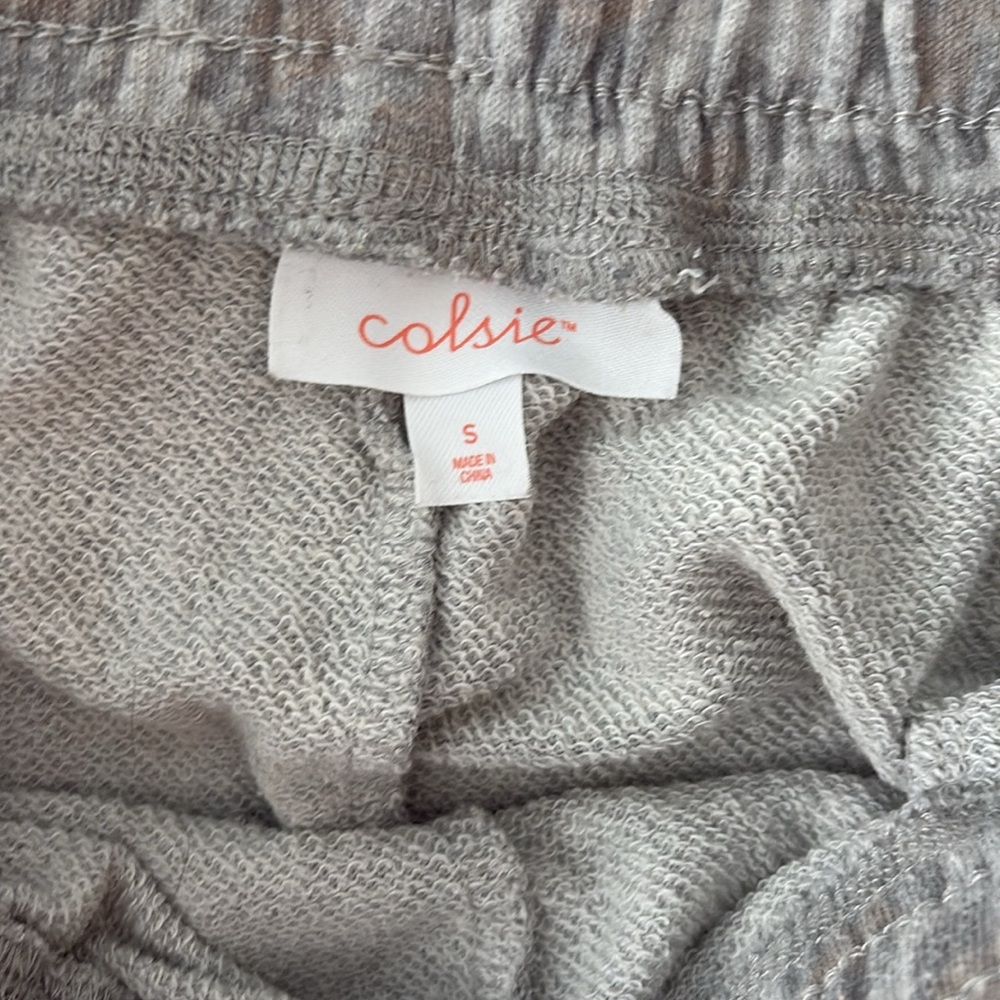🛍 COLSIE Leopard print sweat pants - Picture 2 of 3